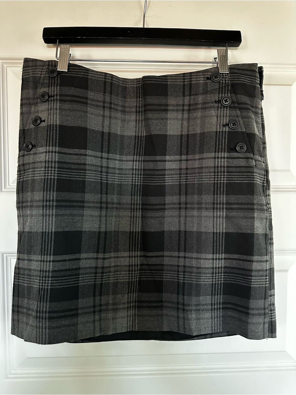 GAP Gray Plaid Button-Accent Mini Skirt